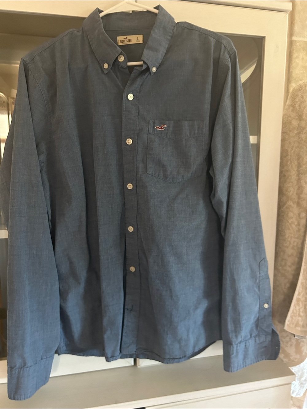 Hollister Men's Chambray Button-Down Shirt in Denim Blue
